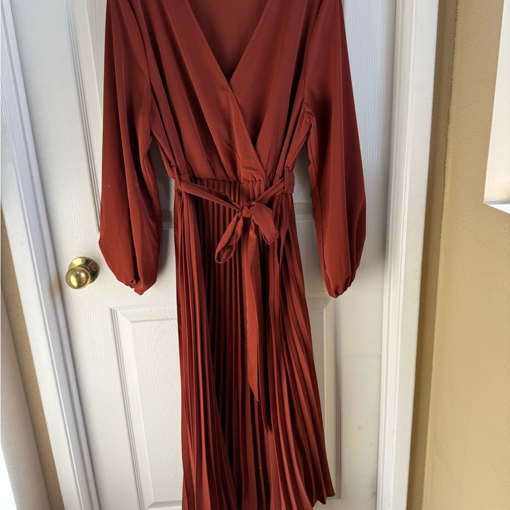 BloomChic Rust Long Sleeve Dress